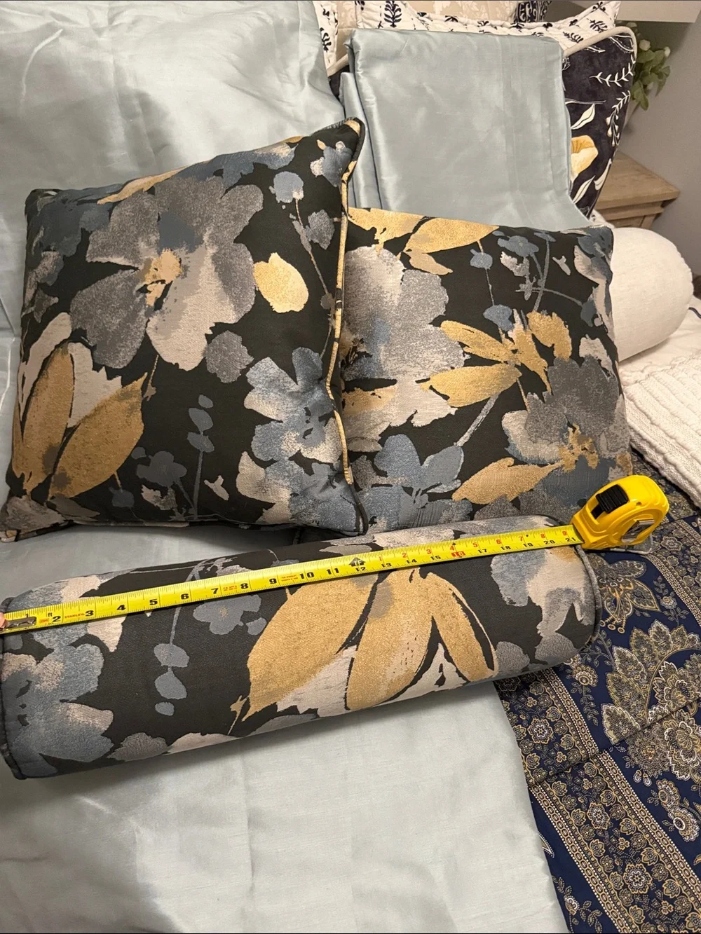 Ethan Allen set 3 custom pillows 18”x18” and bolster